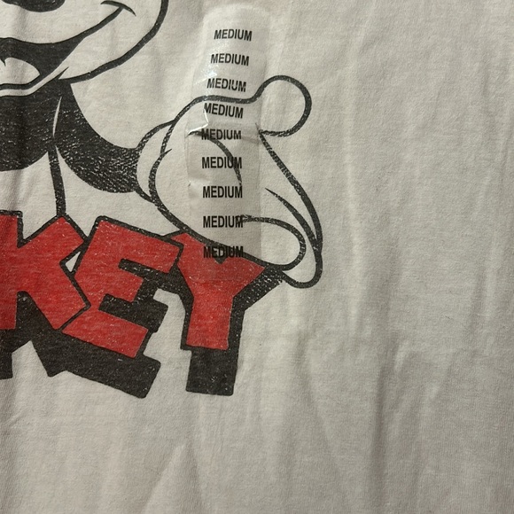 Disney T-shirt Mickey Mouse face on front of tee - Picture 6 of 6